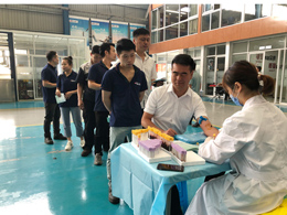 以人为本 关爱员工 一年一度健康体检活动走进bevitor伟德生产车间