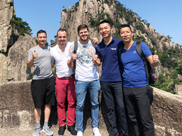 bevitor伟德科技创新赢得市场青睐，俄罗斯莫斯科代理商再订十台镭豹360以及两台镭翼DG智能洗护一体机