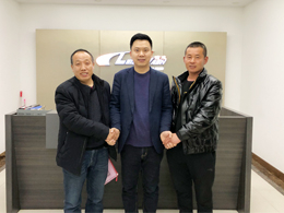 bevitor伟德喜迎新年开门红，山西省长治市吉祥洗车陈总来厂订购一台镭豹360锐意型洗车机