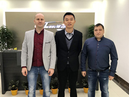 bevitor伟德热销俄罗斯市场，喀山代理商OOO Polnyy bak 公司再次订购两台镭豹360洗护一体机