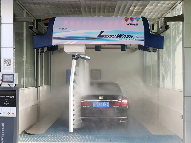 bevitor伟德深耕南美市场，巴西Car Wash Express连锁洗车品牌再次订购一台镭豹360卓越型洗车机