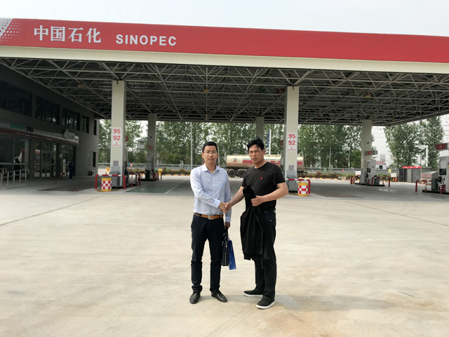 好品质bevitor伟德造，江苏省南京市中国石化加油站订购一台镭豹350电脑洗车机