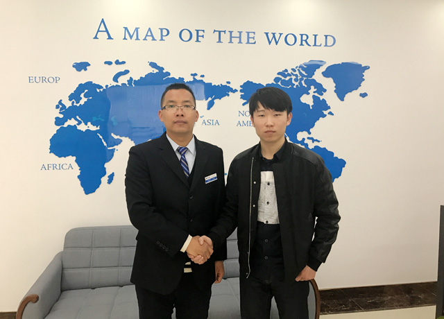 bevitor伟德迎来销售热潮，江苏省泰州客户订购一台镭豹360炫彩型洗车机