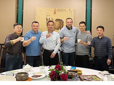 时隔四年再相聚，波兰代理商再次莅临bevitor伟德工厂