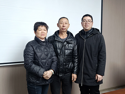 bevitor伟德喜迎开门红，福建三明尤溪古迹加油站罗总来厂订购一台镭鹰S90旗舰型洗车机