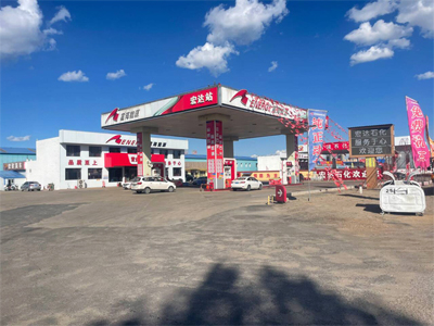 LEISUWASH S90旗舰型洗车机在山西省大同市富海宏达石化加油站安装完成交付使用